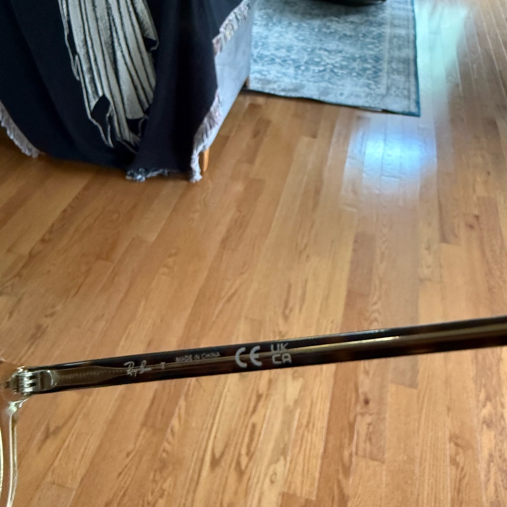 Ray-Ban Tortoise Shell Sunglasses - Picture 5 of 6